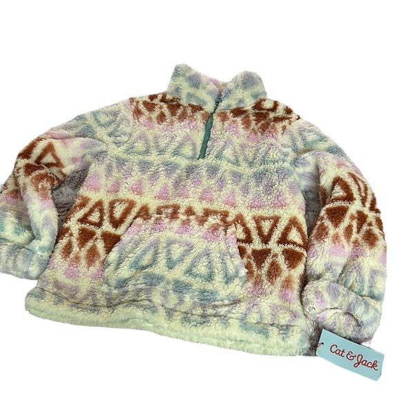 Cat & Jack fluffy pull over size small ( 6-6x) - Picture 1 of 3
